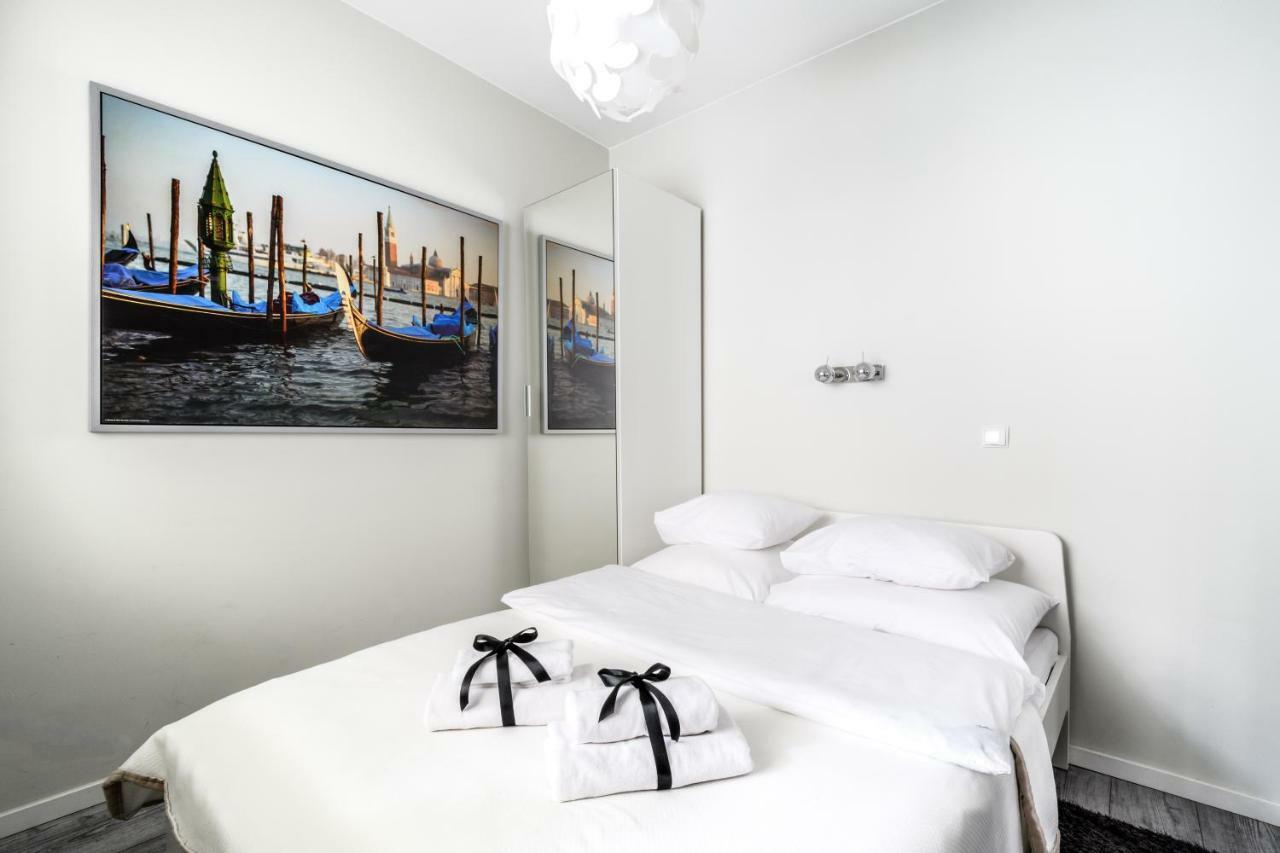 Warsaw Night Apartments Siedmiogrodzka Bagian luar foto